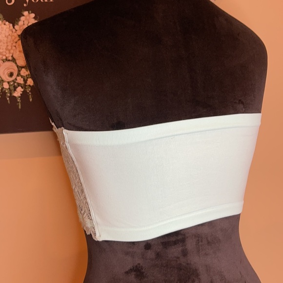 Free People Seamless Lace Bandeau NWT - Picture 5 of 7